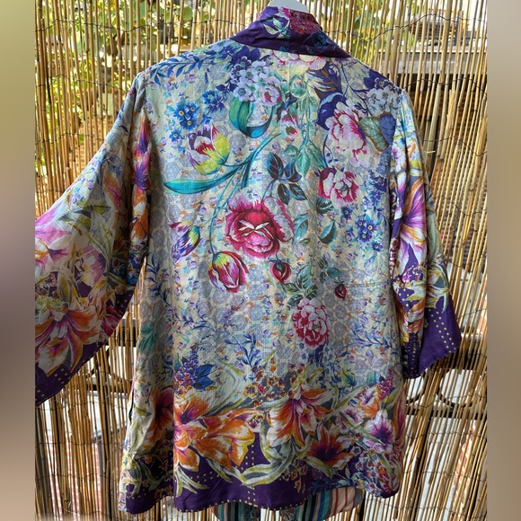 Johnny Was Reversible Silk Kimono with Pockets - Picture 8 of 13